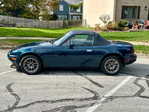 1997 Mazda MX-5 Miata Base