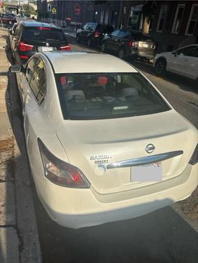 White 2014 Nissan Maxima S