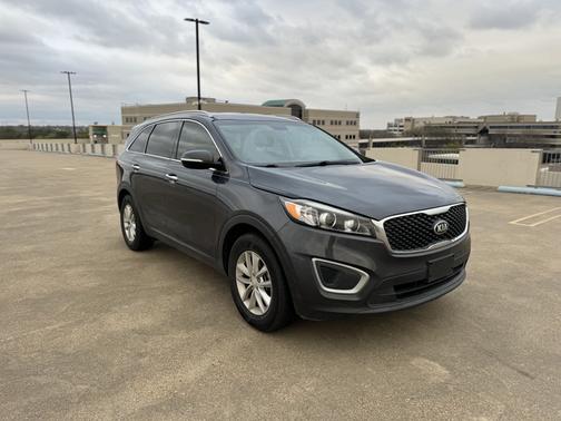 2018 Kia Sorento LX