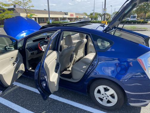 2010 Toyota Prius IV