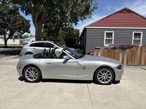 2006 BMW Z4 3.0i Roadster