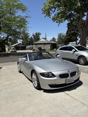 2006 BMW Z4 3.0i Roadster