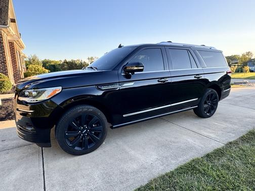 2023 Lincoln Navigator L Reserve