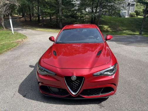 2017 Alfa Romeo Giulia Quadrifoglio