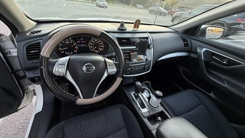 White 2017 Nissan Altima 2.5 S