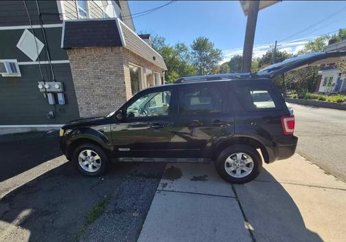 Black 2008 Ford Escape Limited