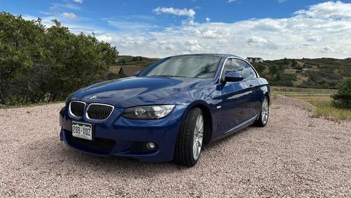 Blue 2009 BMW 335 i
