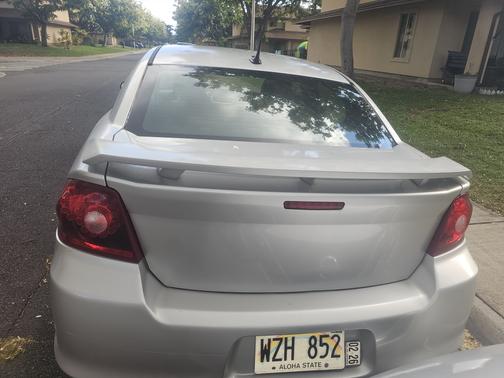 Gray 2011 Dodge Avenger Heat