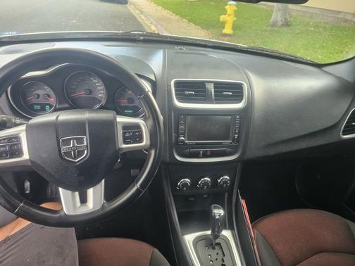 Gray 2011 Dodge Avenger Heat