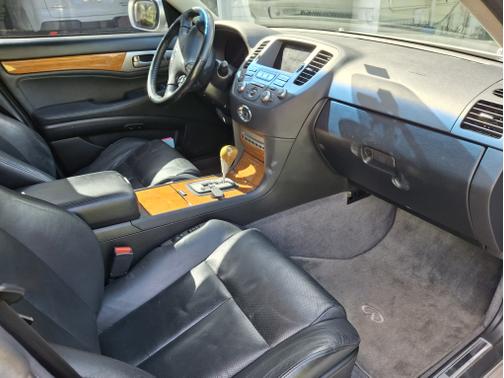 Silver 2004 INFINITI M45 Sports Sedan