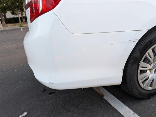 White 2014 Toyota Camry LE