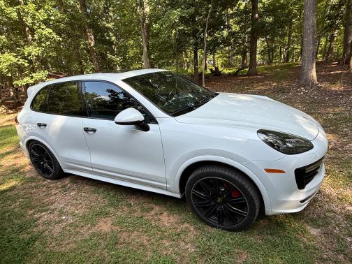 2017 Porsche Cayenne GTS