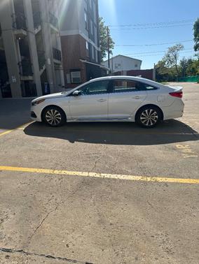 White 2015 Hyundai SONATA Sport