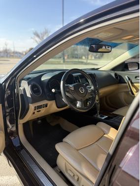 2010 Nissan Maxima SV