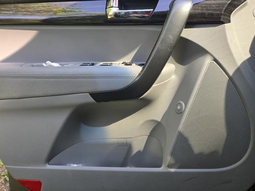 2011 Kia Sorento LX