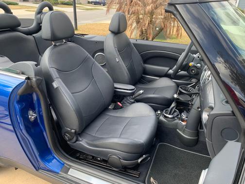 2006 MINI Cooper Base