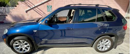 Blue 2012 BMW X5 xDrive35i Premium