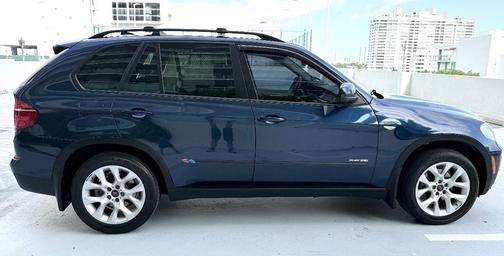 Blue 2012 BMW X5 xDrive35i Premium