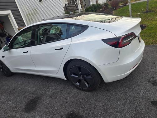 2022 Tesla Model 3 Base