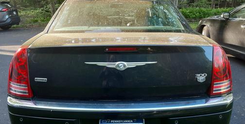 2010 Chrysler 300C Base