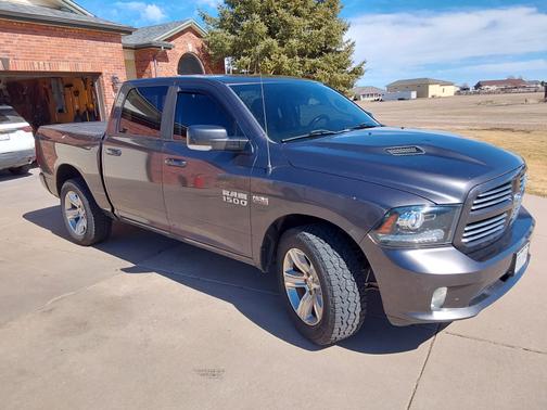 2016 RAM 1500 Sport