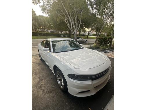 2015 Dodge Charger SE