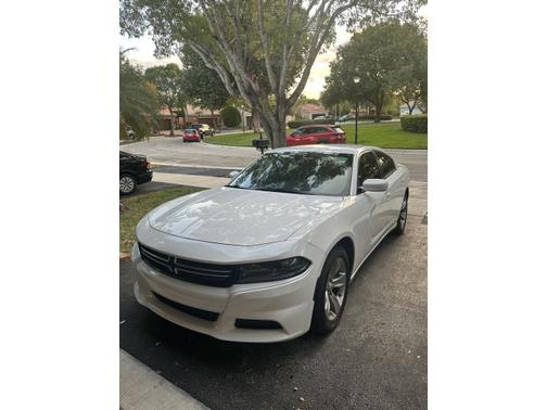 2015 Dodge Charger SE