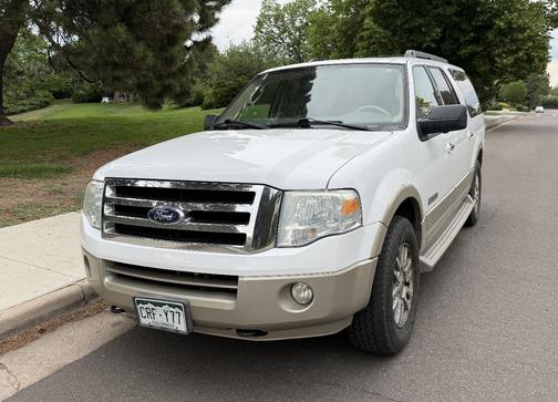 White 2007 Ford Expedition EL Eddie Bauer