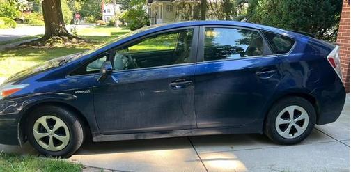 Blue 2013 Toyota Prius Five