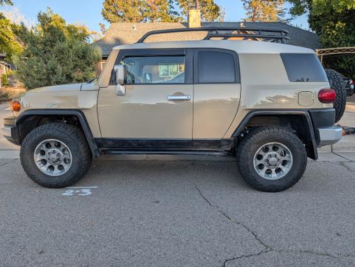 2012 Toyota FJ Cruiser Base