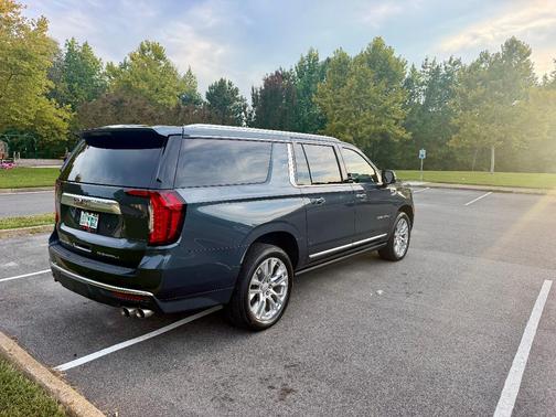 Blue 2021 GMC Yukon XL Denali