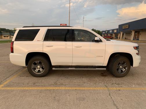 Photo 1 of 17 of 2015 Chevrolet Tahoe LT