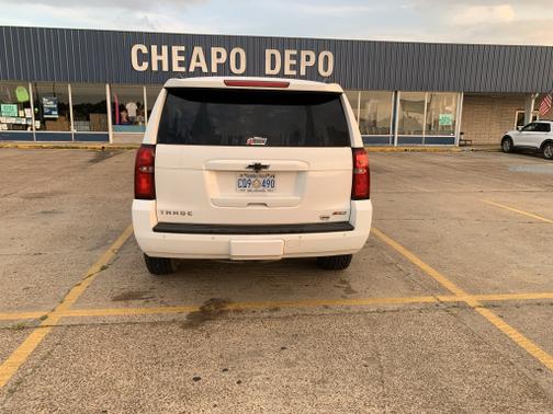Photo 4 of 17 of 2015 Chevrolet Tahoe LT