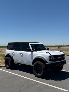 White 2025 Ford Bronco Base