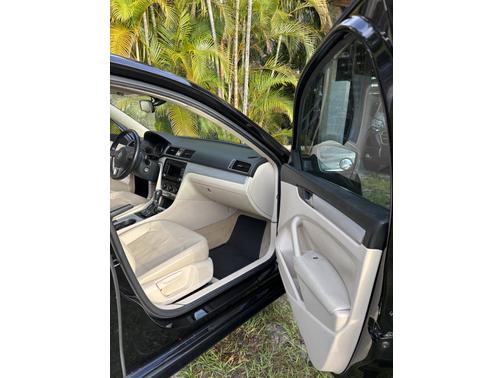 2013 Volkswagen Passat 2.5 SE