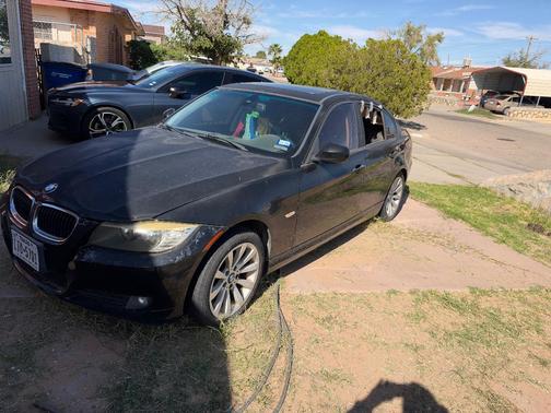 Black 2011 BMW 328 i