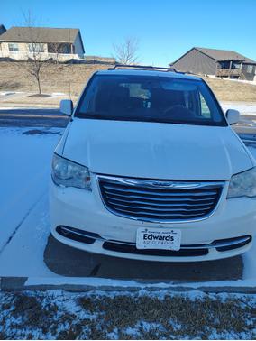 2013 Chrysler Town & Country Touring