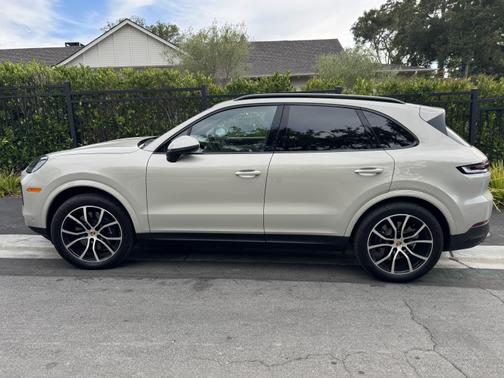 2024 Porsche Cayenne Cayenne