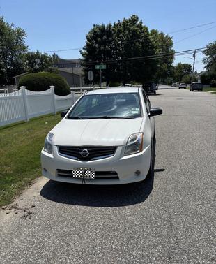 White 2012 Nissan Sentra 2.0 S