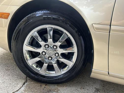 Gold 2002 Lexus ES 300 Base