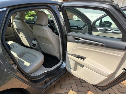 Gray 2018 Ford Fusion Energi SE Luxury