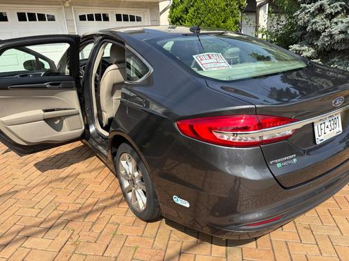 Gray 2018 Ford Fusion Energi SE Luxury