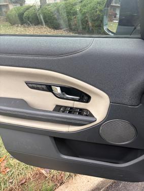 2017 Land Rover Range Rover Evoque SE Premium