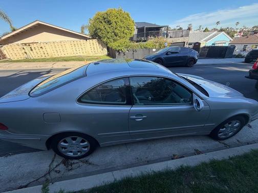 2000 Mercedes-Benz CLK-Class 320