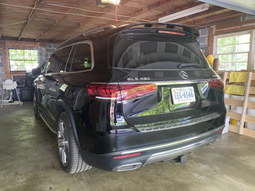 Photo 4 of 7 of 2021 Mercedes-Benz GLS 450 4MATIC
