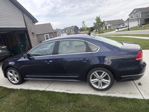 2015 Volkswagen Passat 2.0L TDI SEL Premium