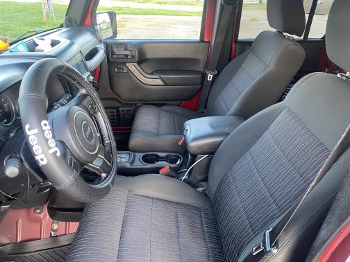 2012 Jeep Wrangler Unlimited Sport
