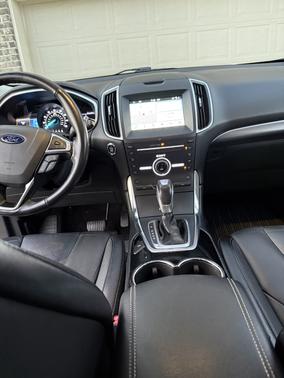 White 2016 Ford Edge Titanium