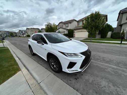 White 2022 Lexus RX 350 F SPORT Handling