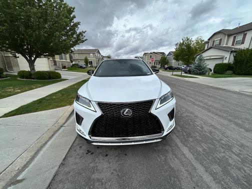 White 2022 Lexus RX 350 F SPORT Handling